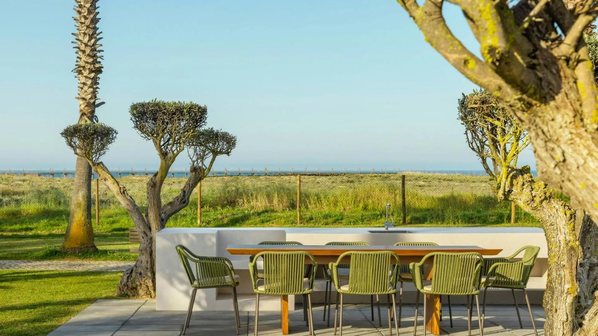 The Westin Salgados Beach Resort, Algarve Албуфейра