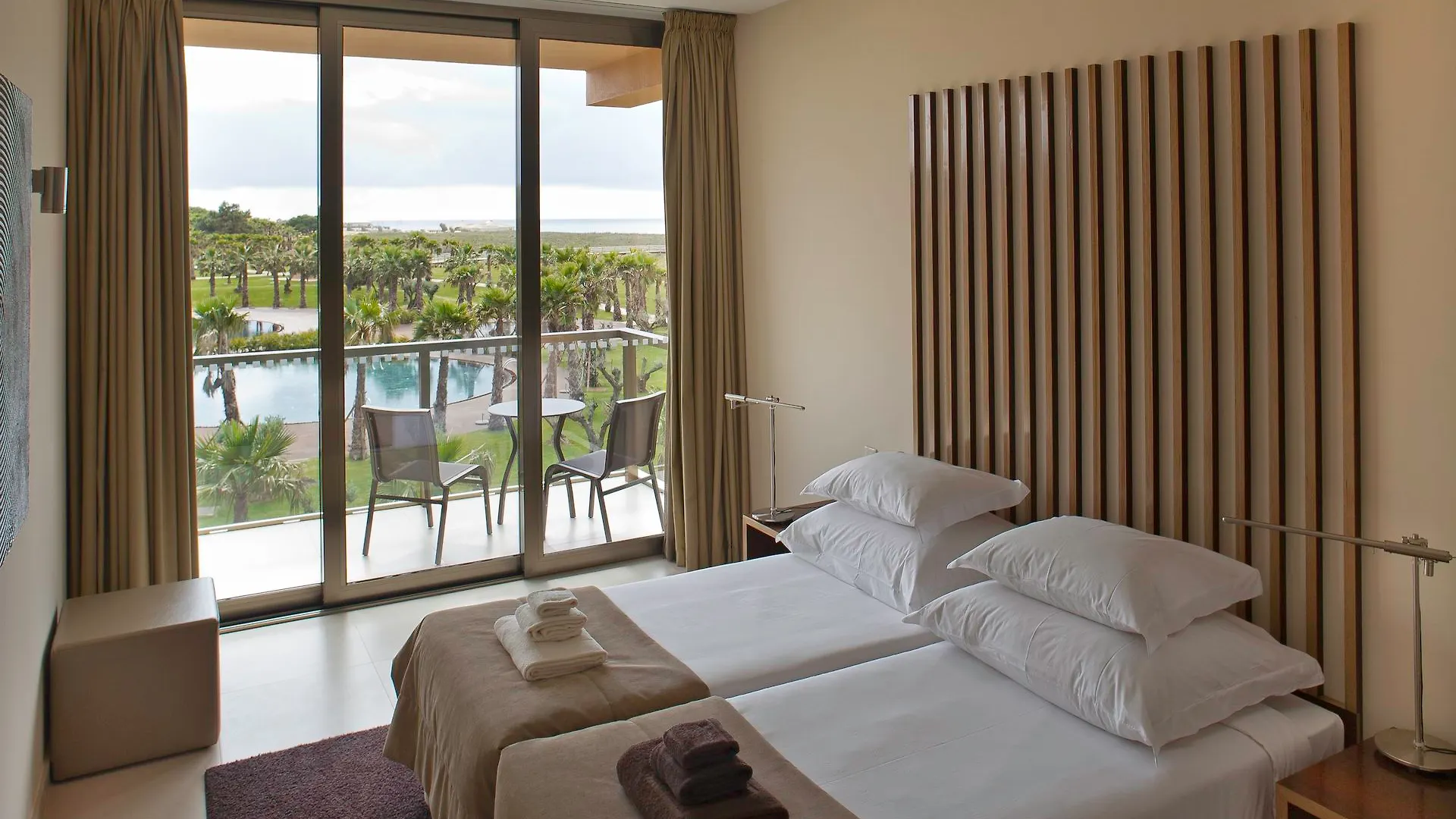 The Westin Salgados Beach Resort, Algarve Албуфейра